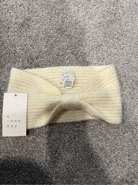 a new day Cream Knit Bow Headband
